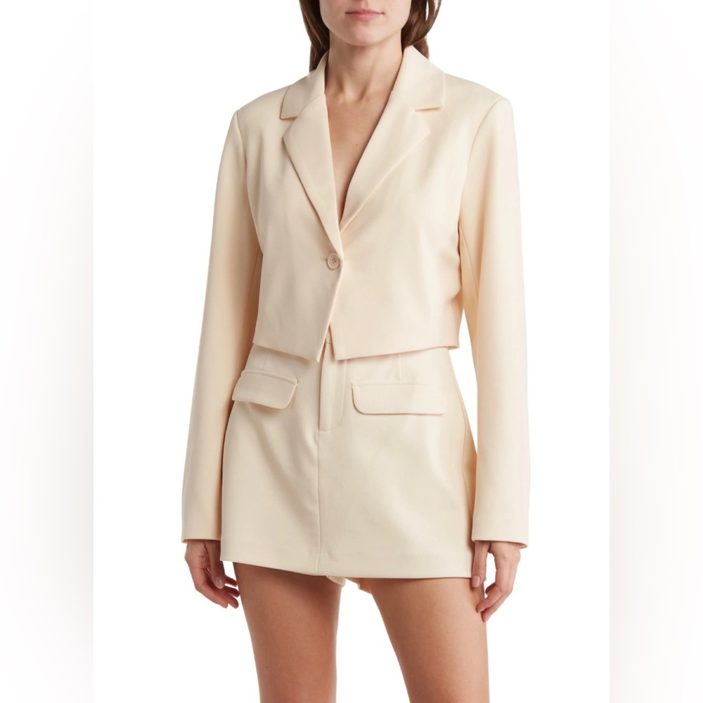 NWT BCBGeneration Notch Lapel Crop Jacket in Vanilla